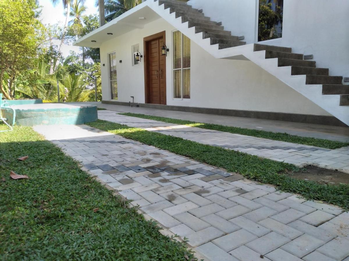 Golden Villa Ambalangoda  Esterno foto