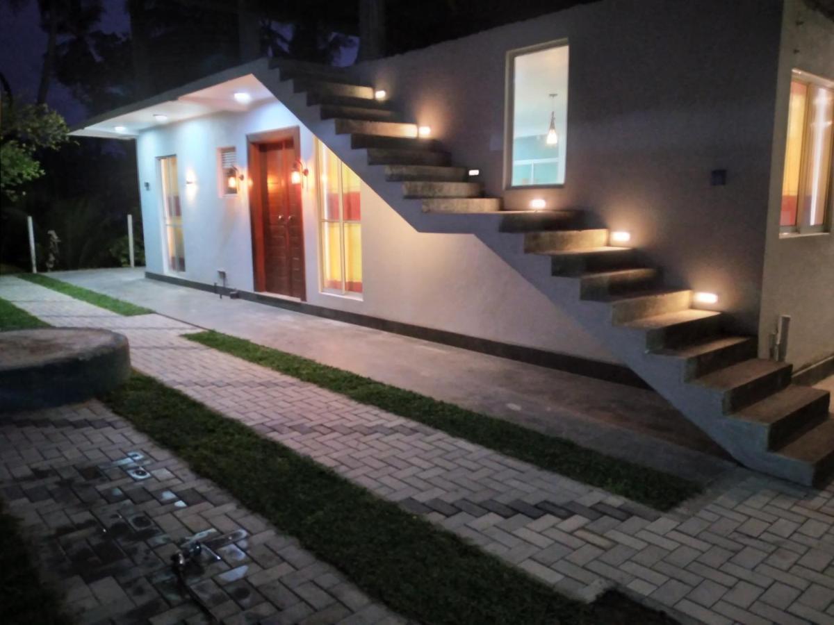 Golden Villa Ambalangoda  Esterno foto
