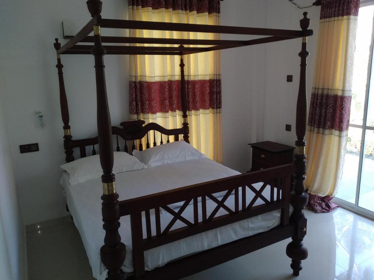 Golden Villa Ambalangoda  Esterno foto